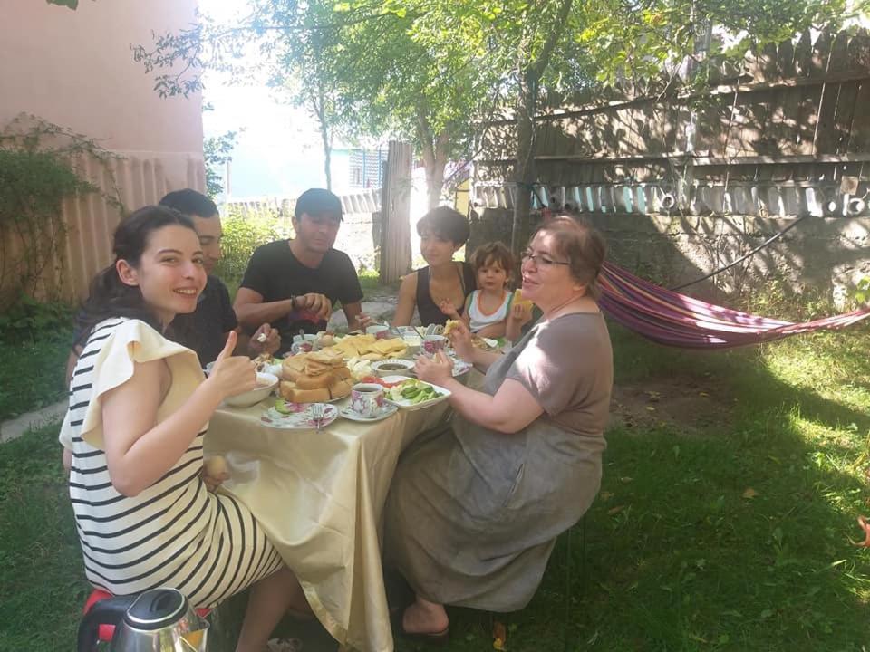 Guest House Chveni Ezo Khulo 外观 照片