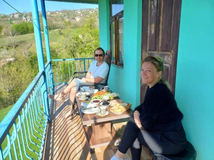 Guest House Chveni Ezo Khulo 外观 照片